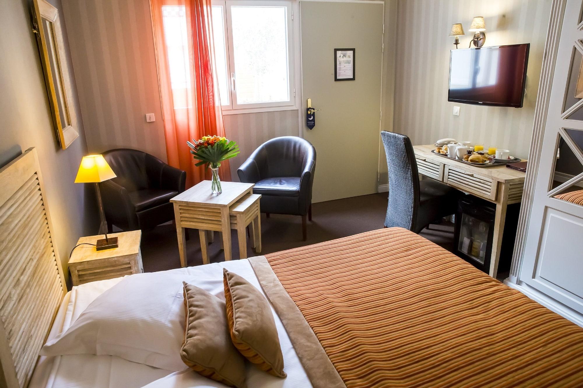Almoria Hotel & Spa โดวีลล์ ภายนอก รูปภาพ