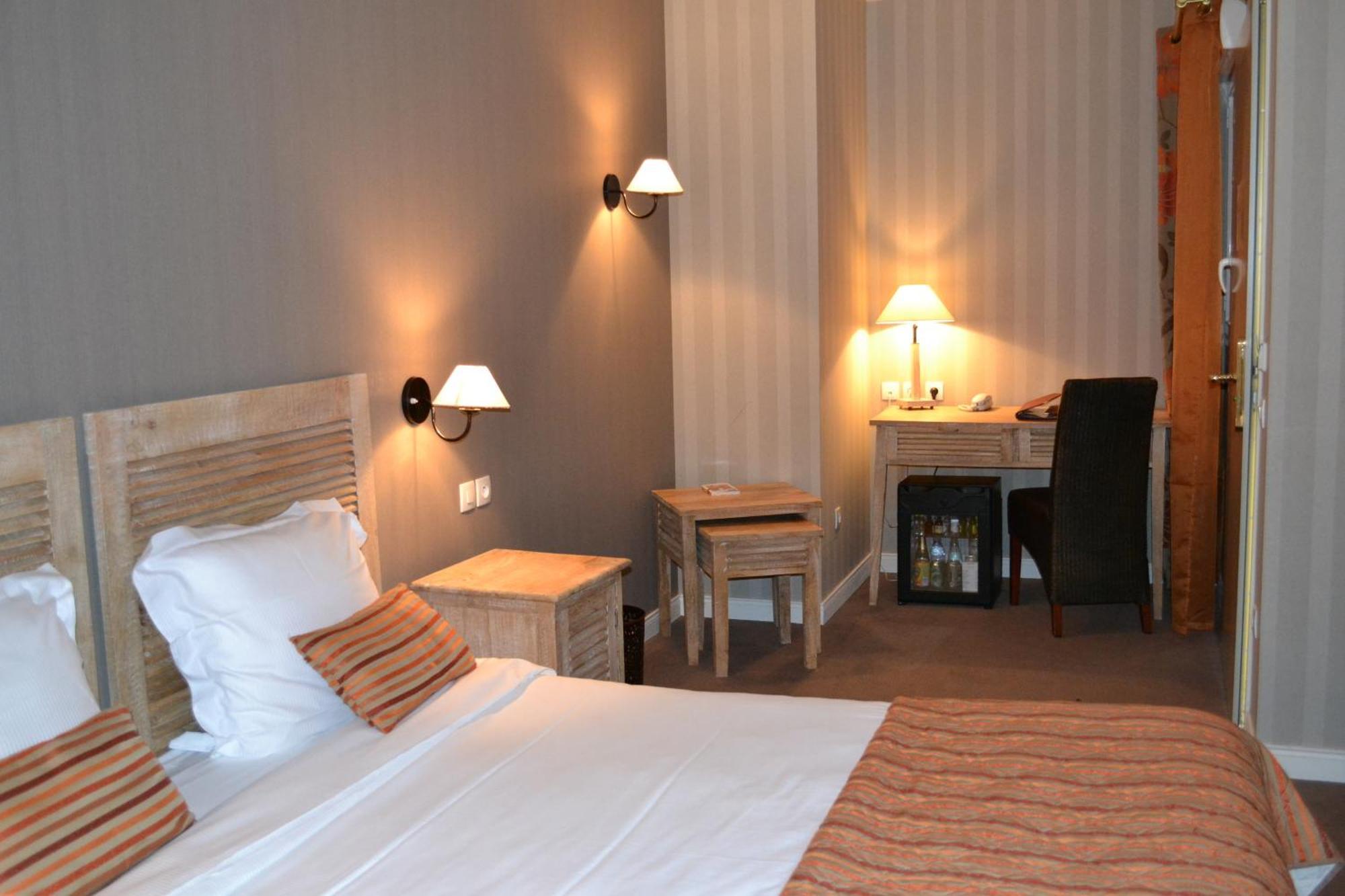 Almoria Hotel & Spa โดวีลล์ ภายนอก รูปภาพ