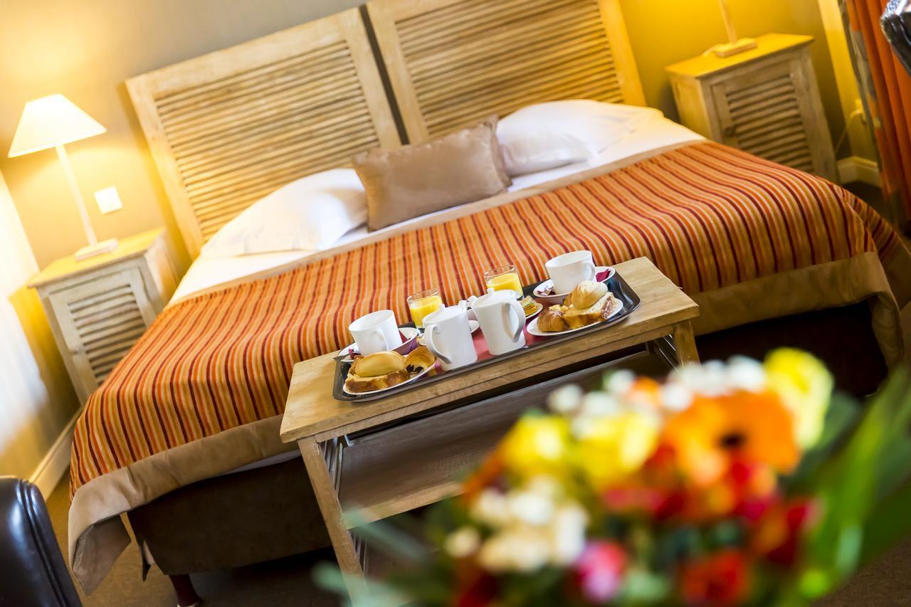 Almoria Hotel & Spa โดวีลล์ ภายนอก รูปภาพ